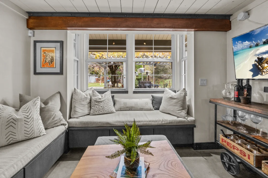 Water Street Canon12.2